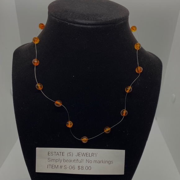 Jewelry - Amber Beading Necklace